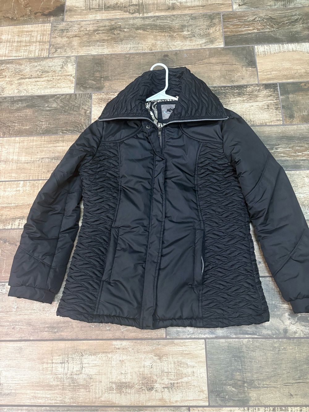Women’s Quilted Black Puffer Jacket - Lightweight Warmth